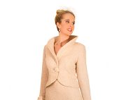 Choosing the right accessories for your wedding day look