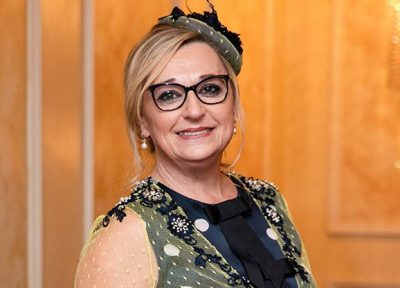 Wedding fascinators, hats or hatinators?